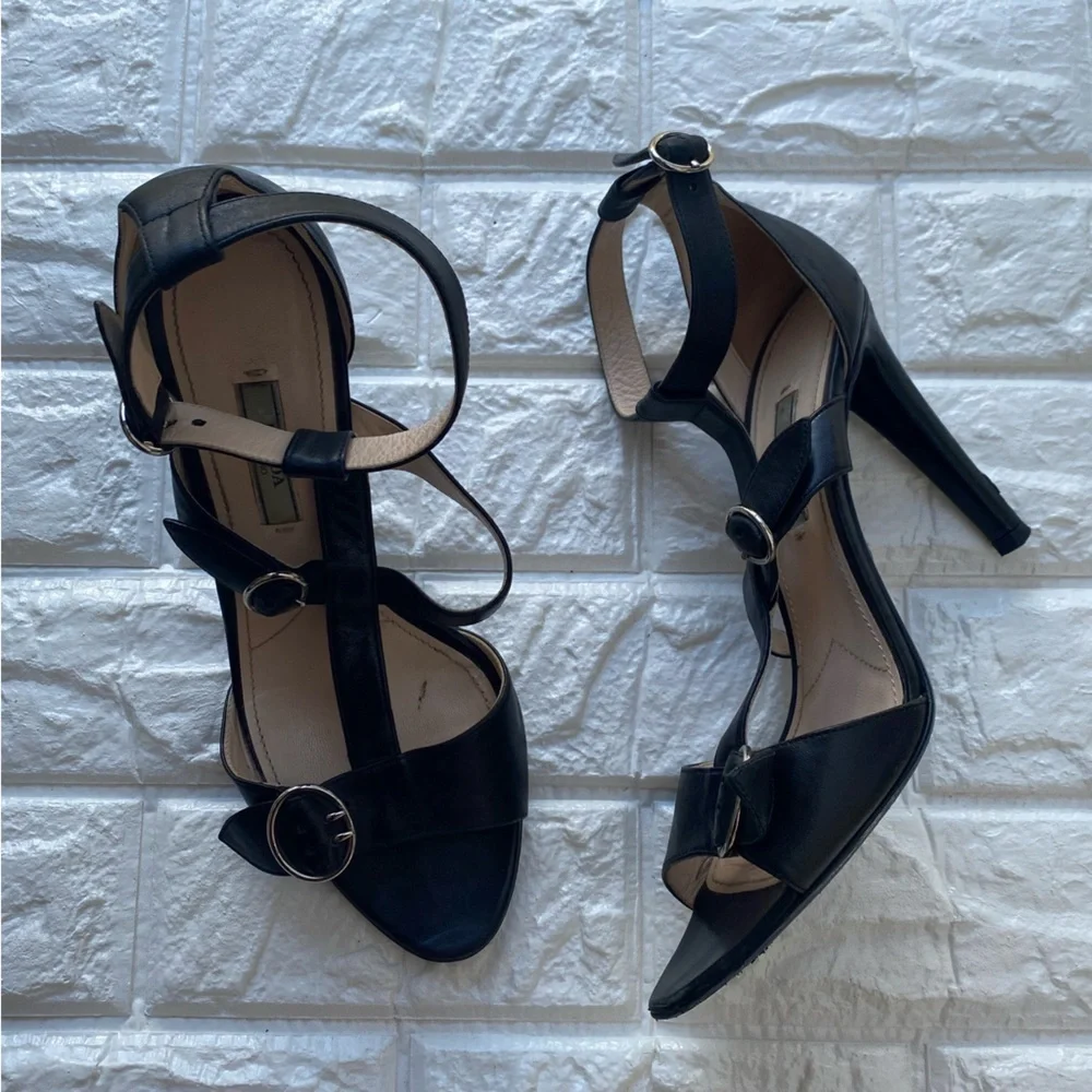 PRADA Milano Italy Leather Ankle Strap sandals 39